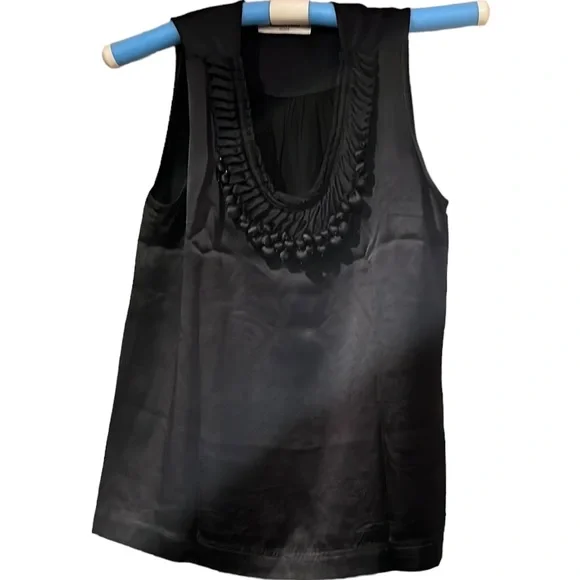 Valentino Roma medium silk camisole ITALY 42AUTHENTIC embellished neckline